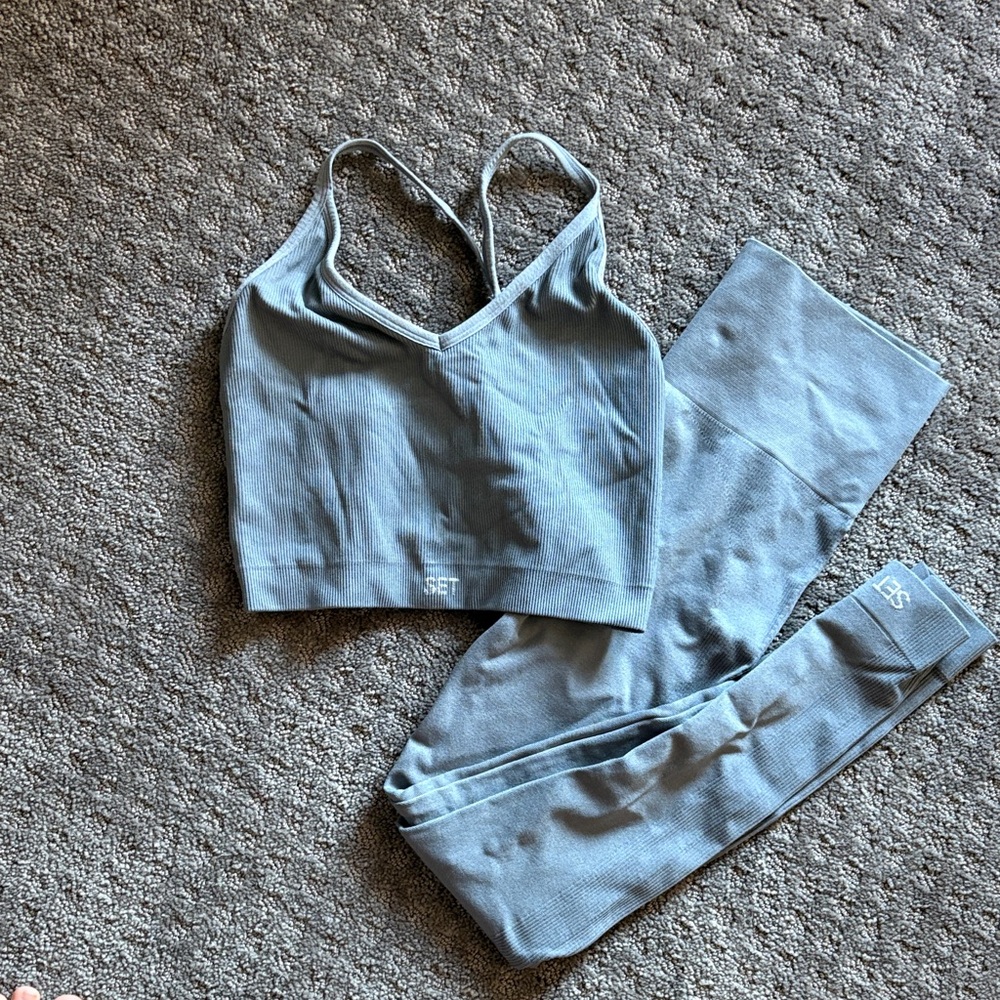 SET ACTIVE Top & Bottom